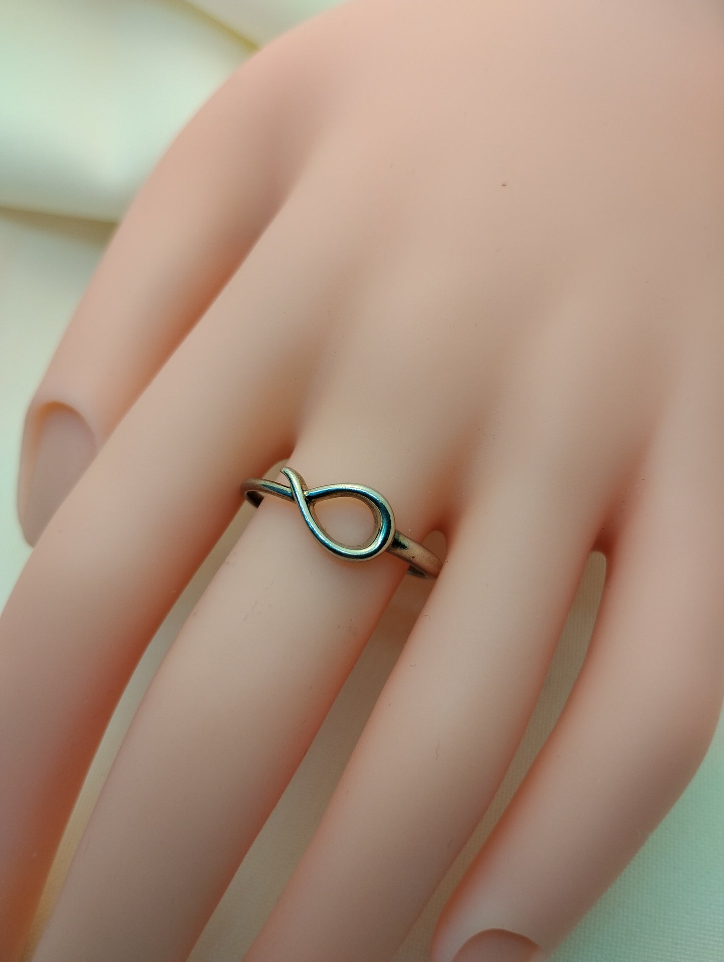Sterling Silver Minimalist Loop Ring